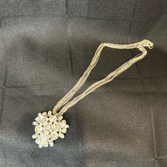 Banana Republic Rhinestone necklace - Picture 4 of 6